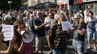 Месец отсрочка за паркирането на столичаните от центъра