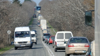 Митничари иззеха 1200 литра нелегално гориво 