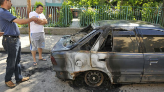 Умишлен палеж  унищожи 6 автомобила на рали състезател