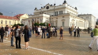 На живо: Сутрешно кафе с ангажимент "да заградим НС"  