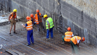 Оптимизъм завладява строители и търговци