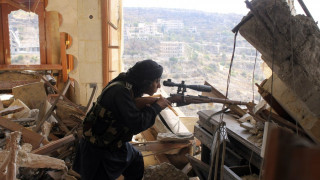 Бой между бунтовници за сирийски град
