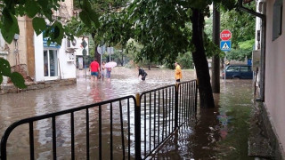 Ловеч стана Венеция, отложиха мач заради потоп