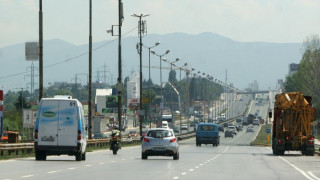 Големите в пътищата в битка за Западната дъга