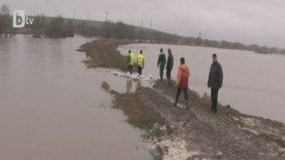 Принудителна евакуация в село Нова махала