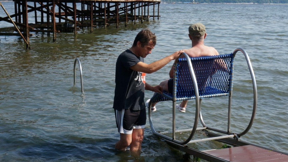 Осветиха уникалната пътека "Водно конче" на плажа | StandartNews.com