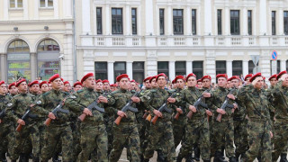 България в топ 10 по скок на военните разходи