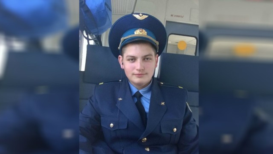Млад стюард загина, спасявайки пътници от горящия суперджет | StandartNews.com