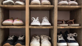Престъпен бизнес с токсични обувки разкрит в Италия