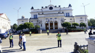 Рехав протест пред парламента