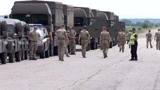 400 военни и бойна техника пресичат страната ни