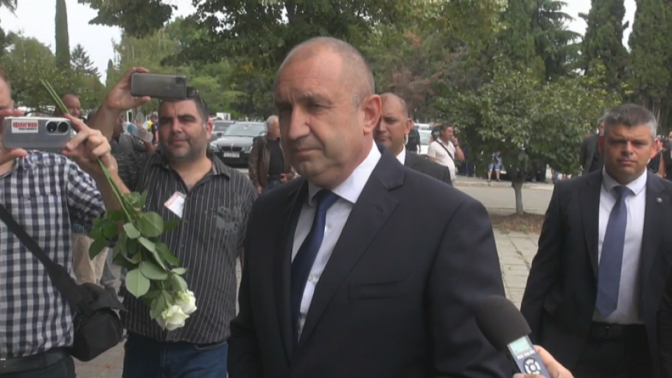 Горещ коментар от Радев за загиналите полицаи в Бургас (ВИДЕО) | StandartNews.com