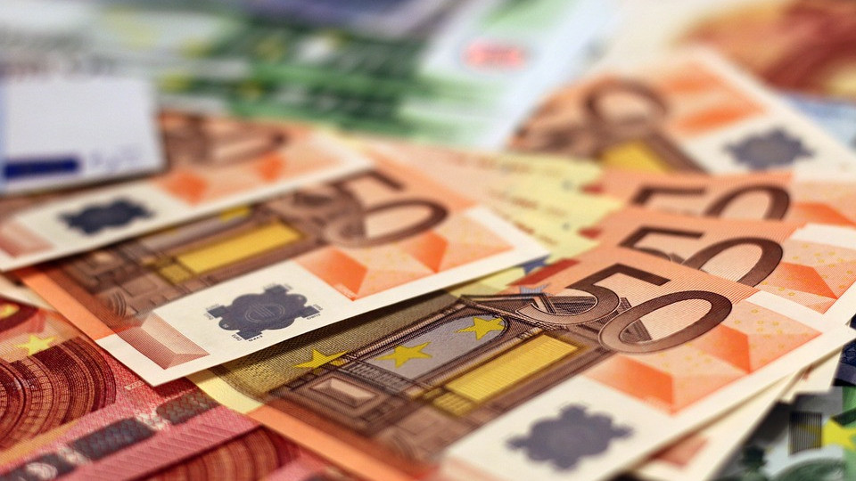 Голяма радост! Еврото вдига пенсиите, сваля данъците | StandartNews.com