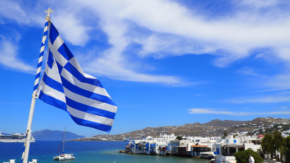 Гърция обяви ключова новина! Засяга хиляди българи | StandartNews.com