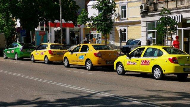 They change the color of taxis.  When?
 – 2024-03-09 15:47:27