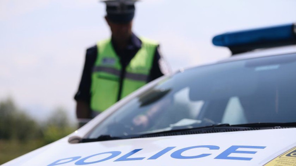 Тесла за шофьорите! Пътна полиция взима специални мерки | StandartNews.com