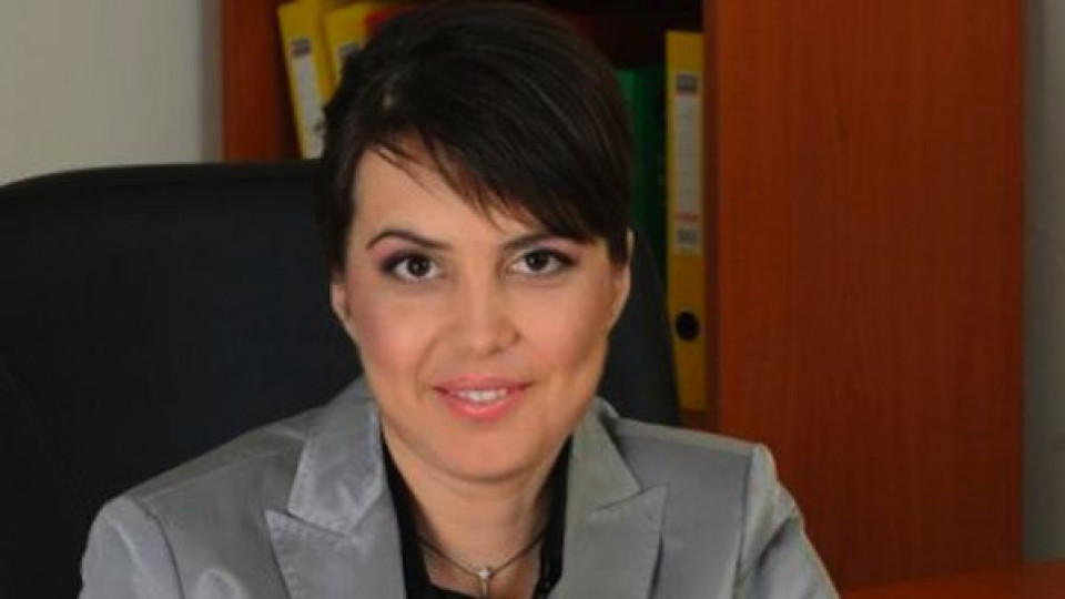Черен списък! Легендарна депутатка събра най-мразените чужди думи в българския език | StandartNews.com
