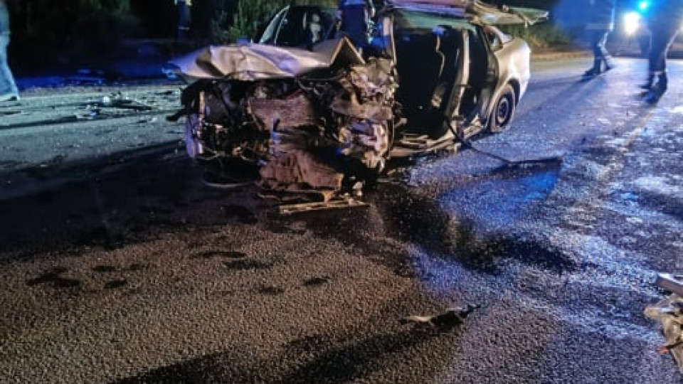 Зловещи подробности за сблъсъка на Чепинско шосе. 18-годишна зад волана | StandartNews.com