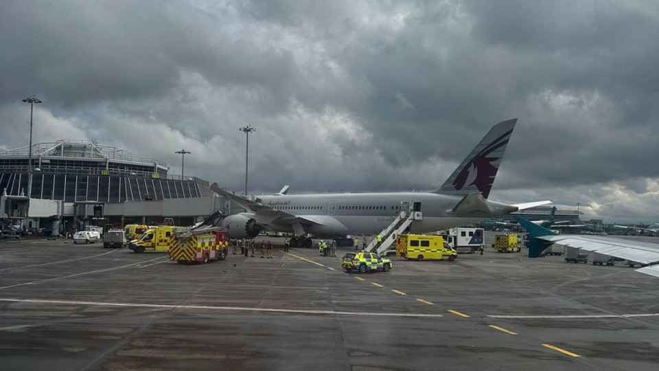 Нов ужас в пътнически самолет! Турбуленция рани 12 души | StandartNews.com