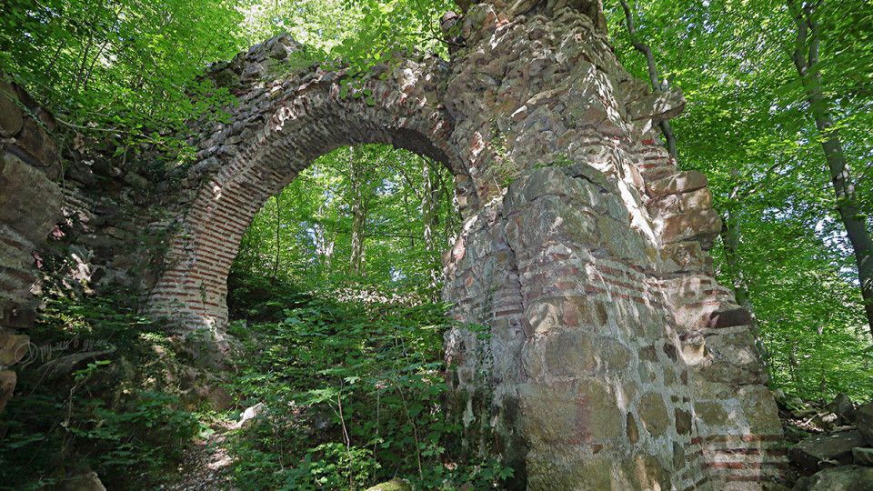 Мистична крепост бранила Византийската империя | StandartNews.com