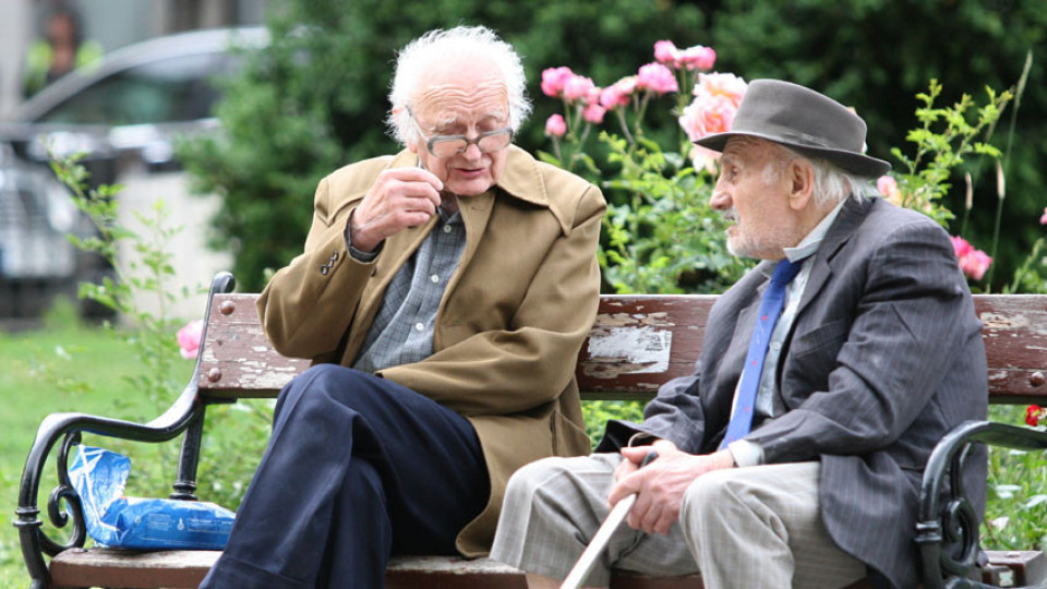 Най-важната дата за пенсионерите дойде! Голяма радост | StandartNews.com