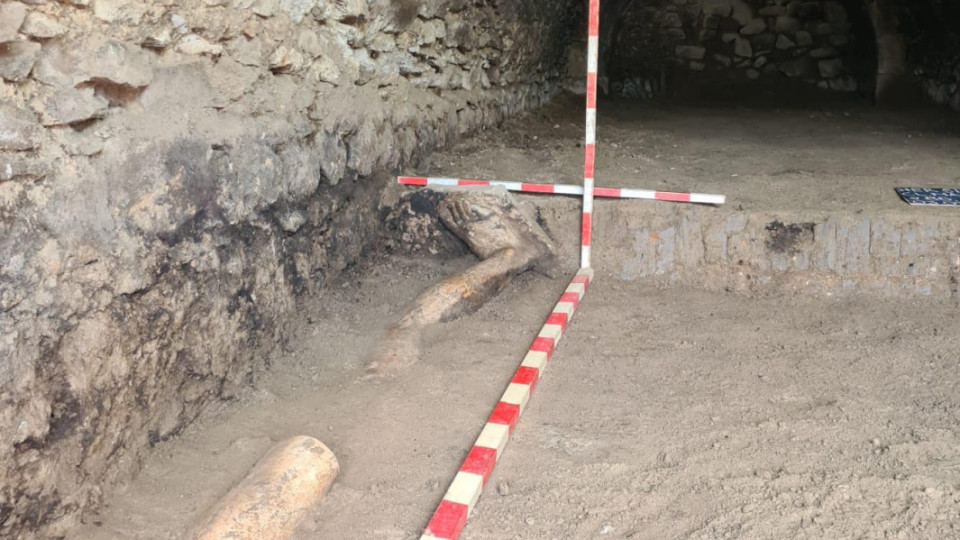 Археолози потъркват ръце. Нова находка в Хераклея Синтика (Снимки) | StandartNews.com