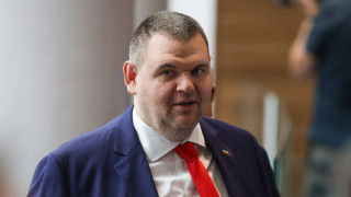 Пеевски предупреди: Няма да позволя на проруските партии да се гаврят с нашите хора