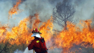Нов кошмар! Пожарът в Гърция пълзи към България