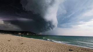 Нещо страшно идва по морето. Meteo Balkans бие тревога