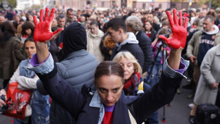 Голям протест срещу Вучич след трагедията в Нови Сад