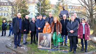 Група Геотехмин е дарител за паметник в чест на наследството на акад. Благовест Сендов в българската наука