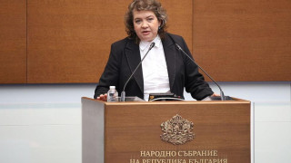 Киселова с първи извънреден ход