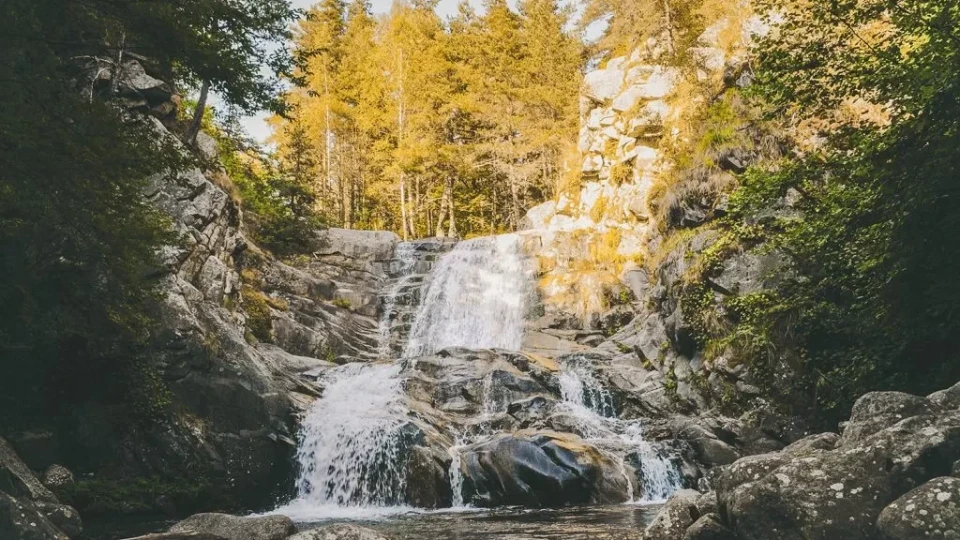 Красота и спокойствие. Водопад в Пирин пленява туристите | StandartNews.com