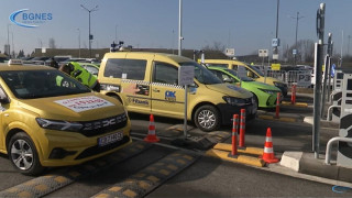 Такситата вдигнаха блокадата. Но отправиха тежко предупреждение