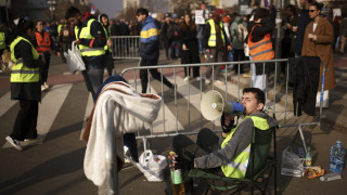 Извънредна ситуация в Сърбия. Външно с предупреждение