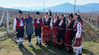 Традицията бе спазена и в старозагорското село Елхово навръх Трифон Зарезан