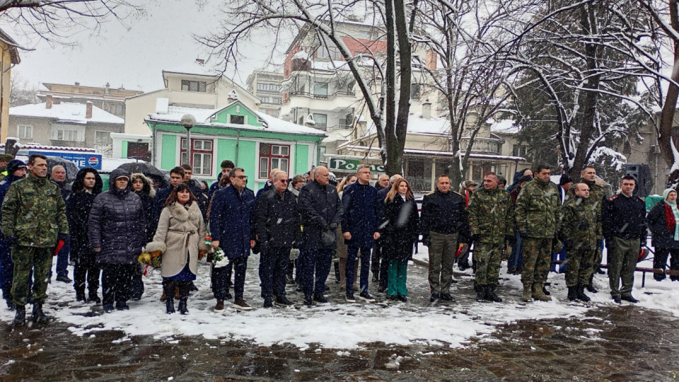 Старозагорци се преклониха пред живота и делото на Апостола на свободата Васил Левски | StandartNews.com