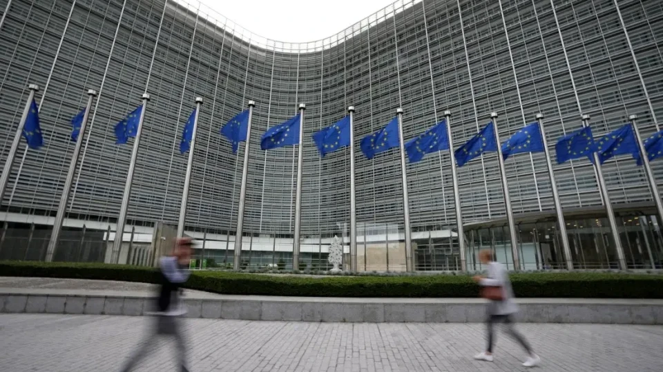 Корупционен скандал гръмна в Европарламента | StandartNews.com